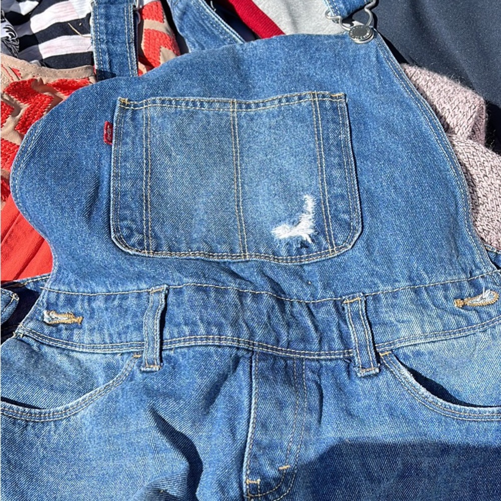 Levi’s denim short overalls size 16 (yrs. old)
